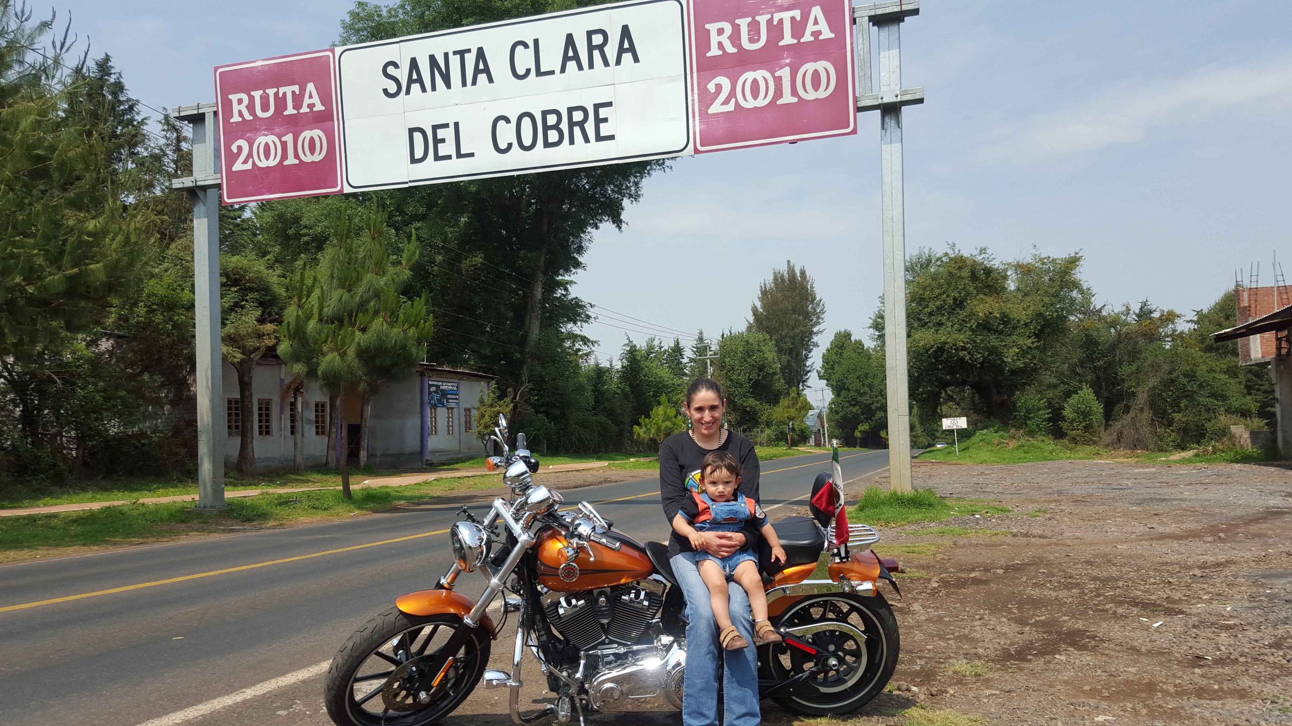 Entrada, Santa Clara del Cobre