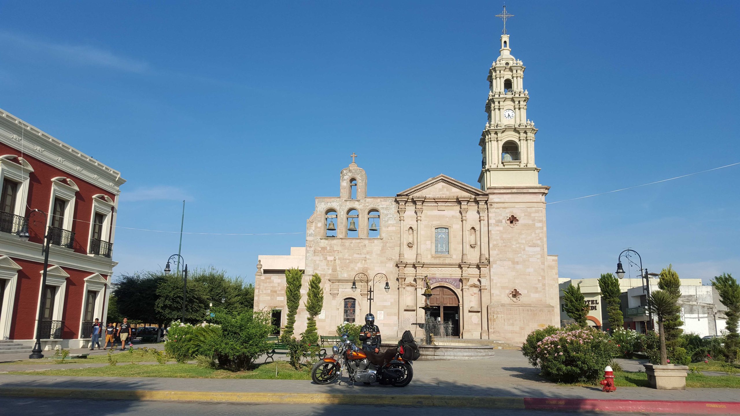 Catedral de San Felipe Apostol, Linares, N.L.