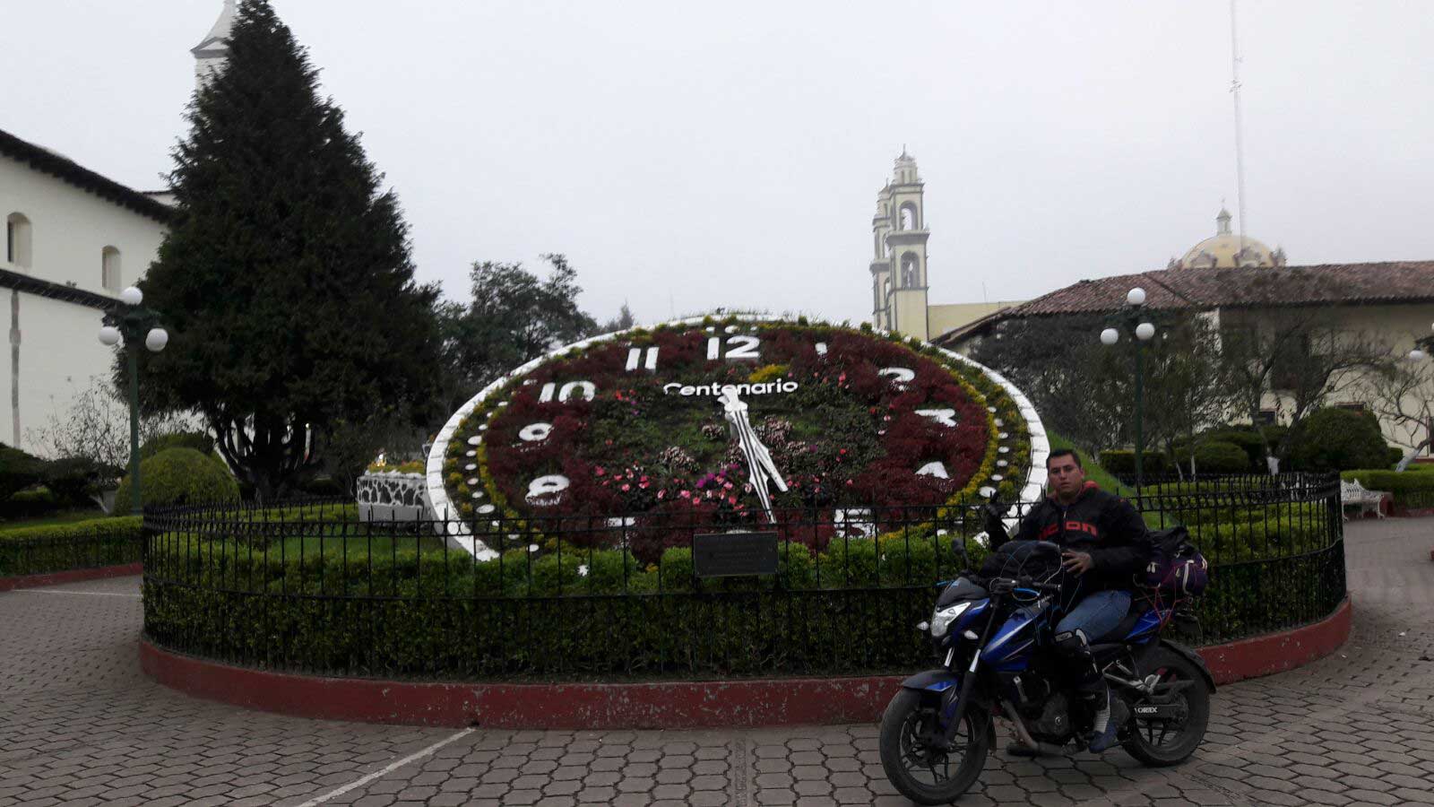 Reloj floral de zacatlan