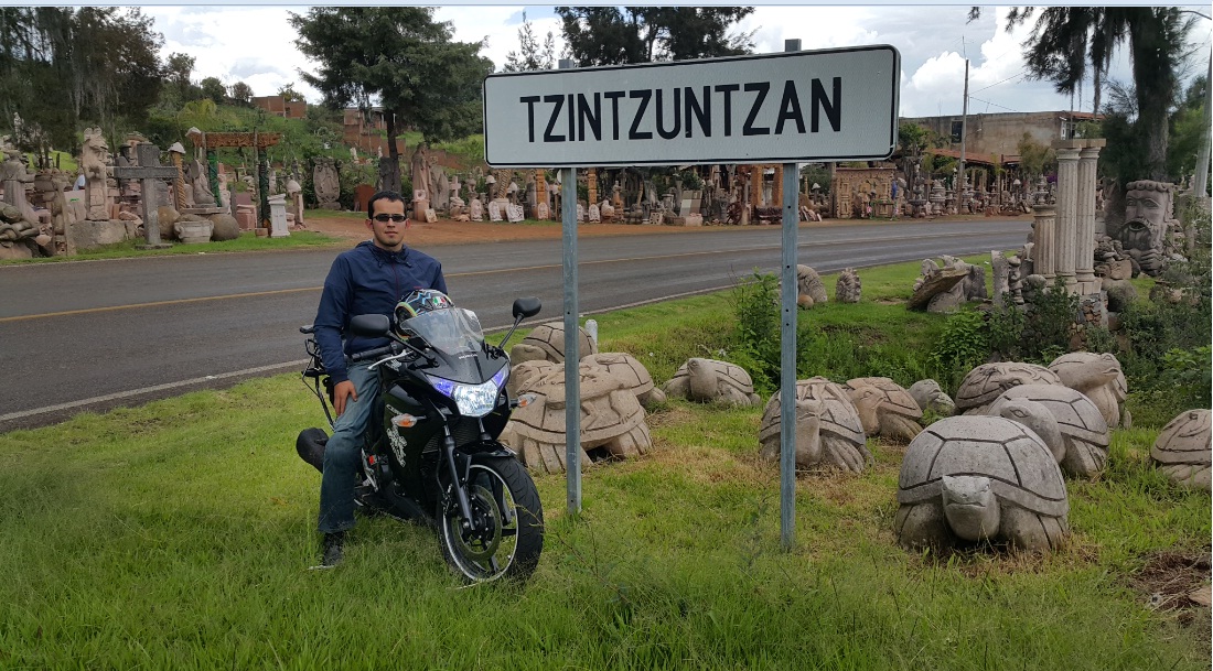 Honda Cbr250 en Tzintzuntzan