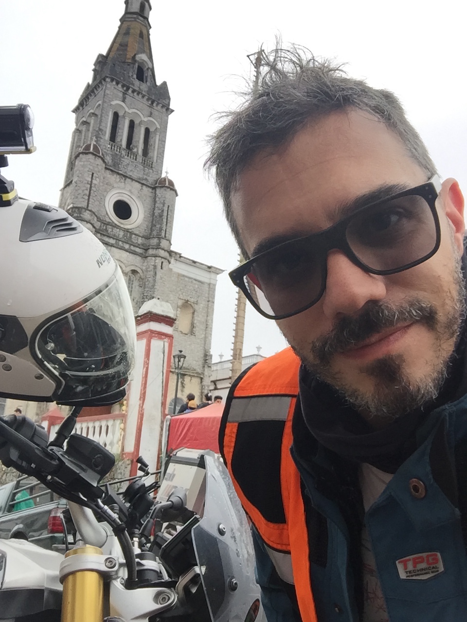 Cuetzalan con Discovermoto