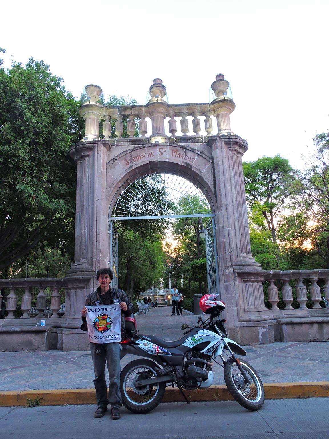 En el Jardín San Marcos, Aguascalientes.