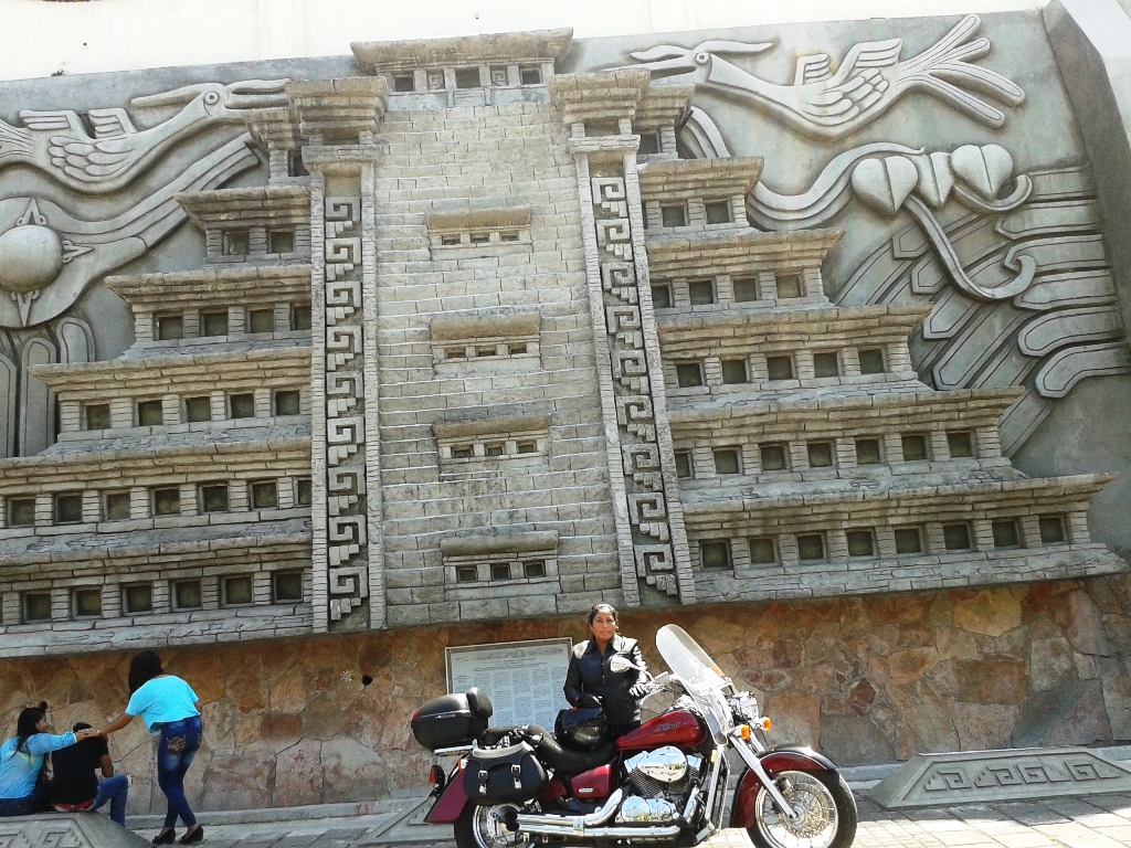 MURAL A LA CULTURA TOTONACA