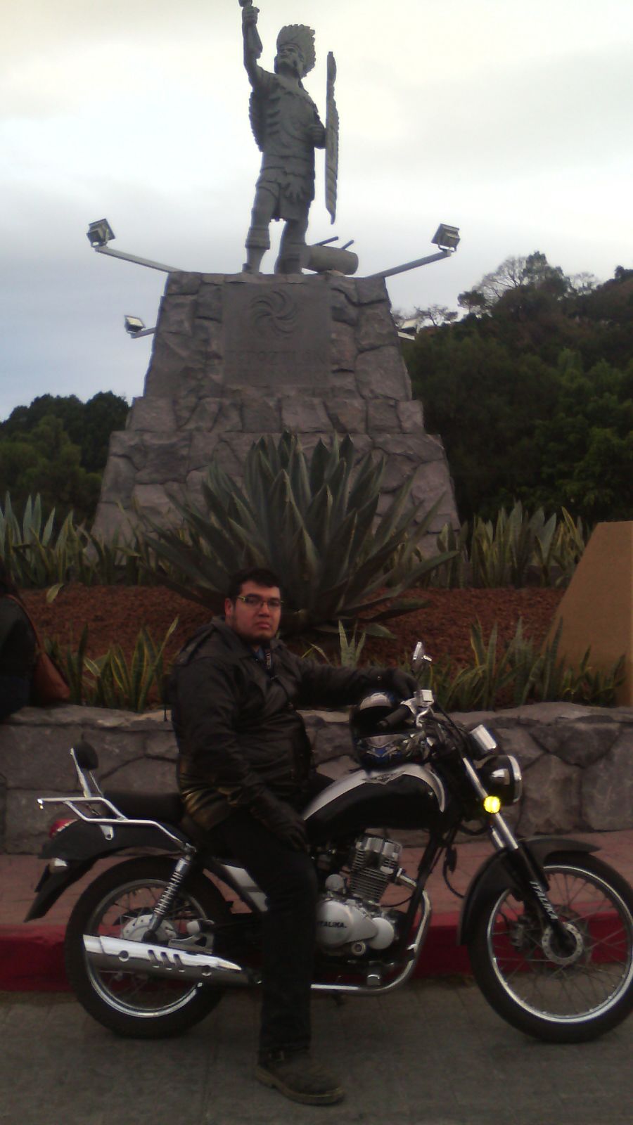 A la entrada de Tepoztlán