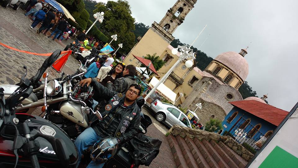 Plaza central de Mineral del Chico