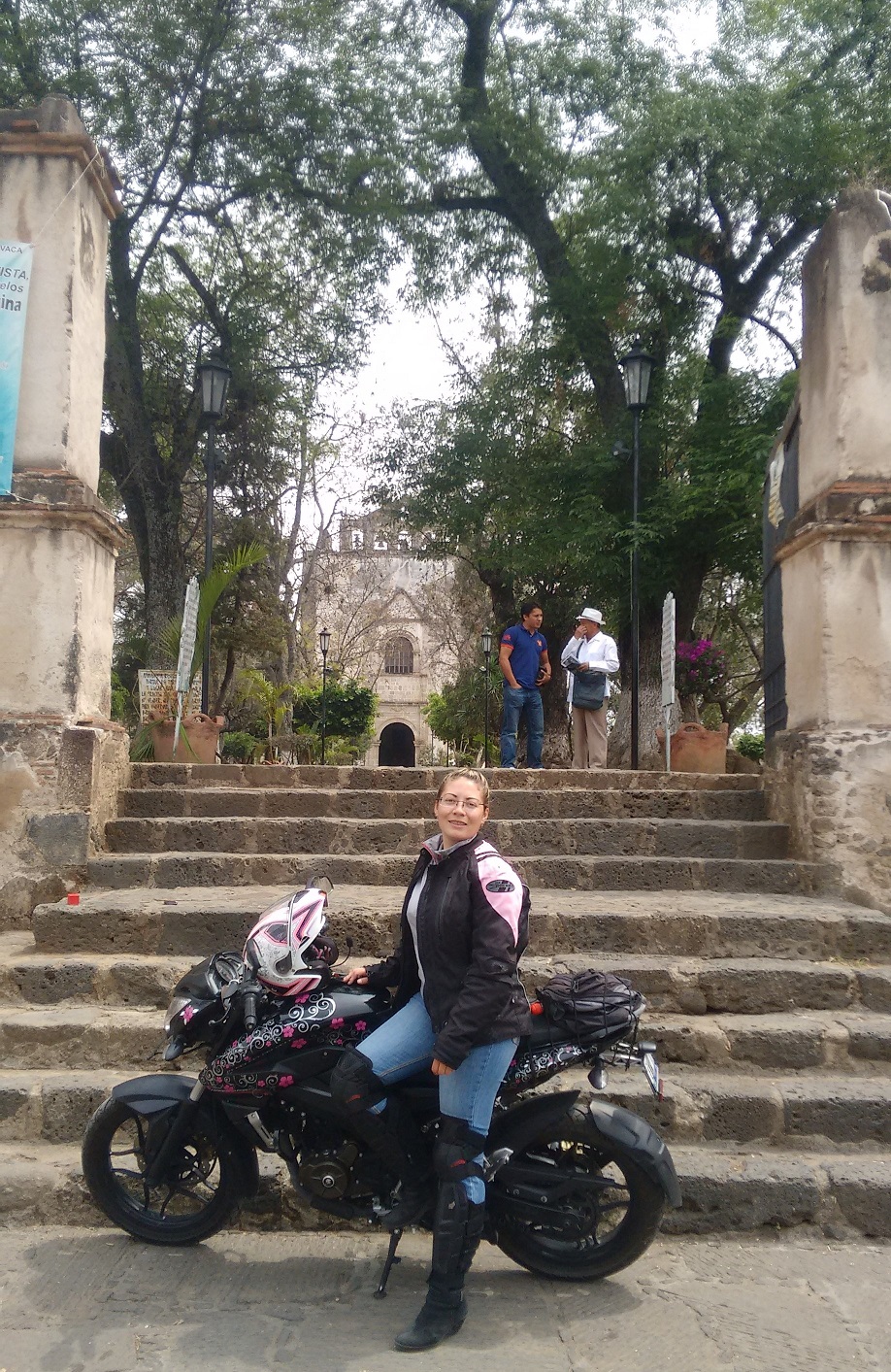 “Sobre la punta de la tierra”