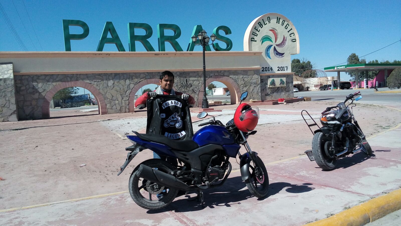 Primer viaje. A – 32 En Parraz.