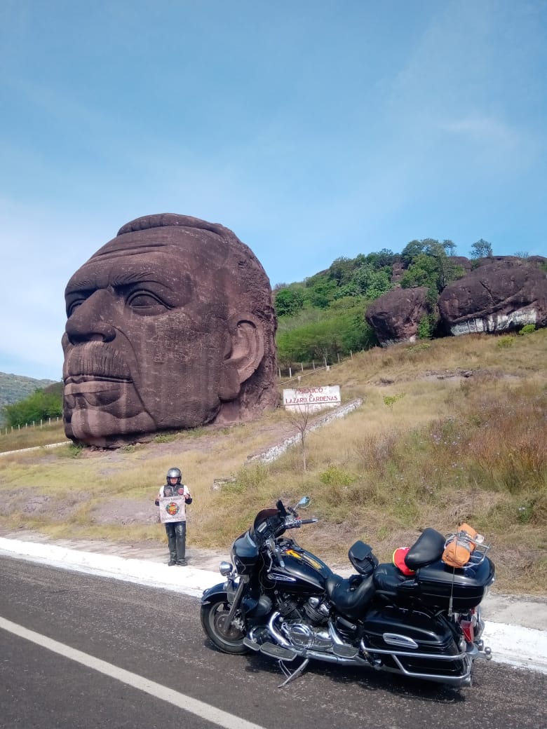 Cabeza de Lázaro Cárdenas