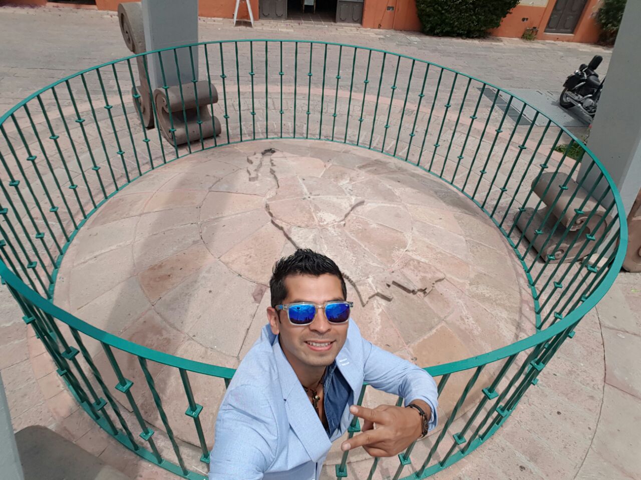 Monumento centro del pais