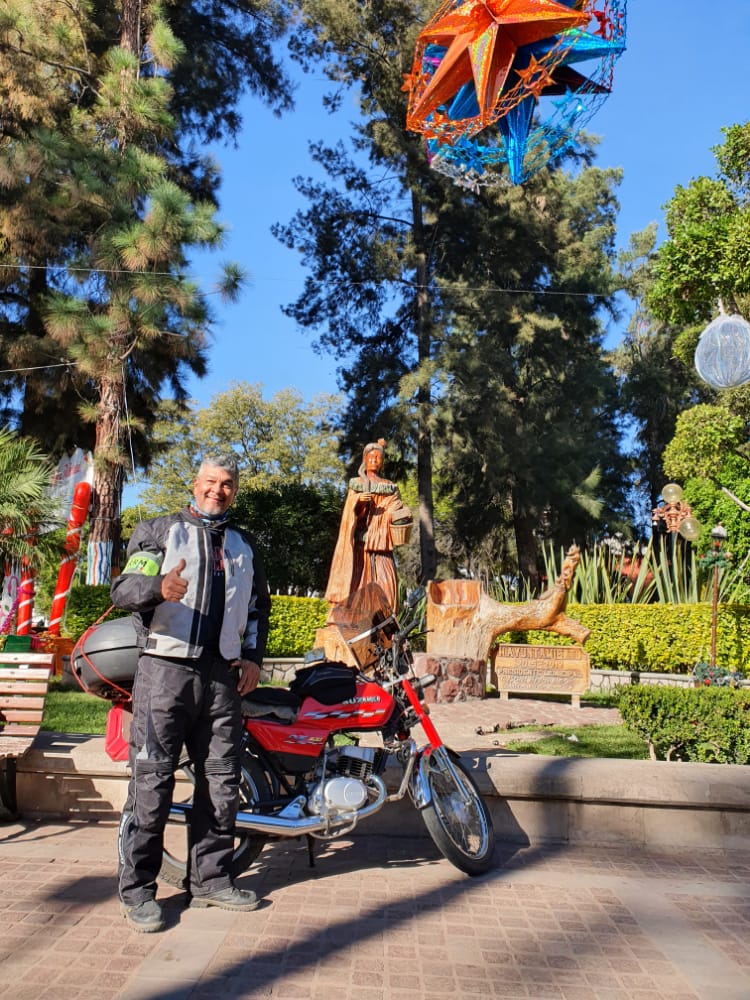 Estatua a la mujer del reboso