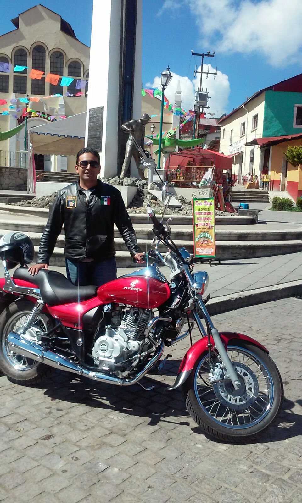 Visitan Real del Monte