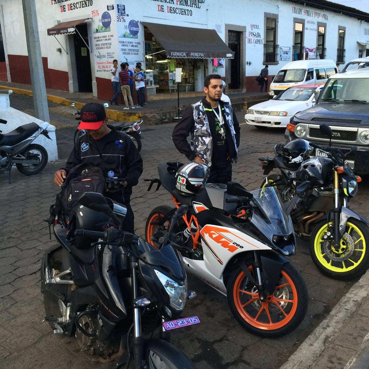 Tacambaro probando la ktm