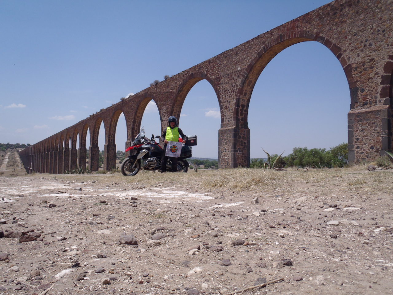 Arcos del Padre Tembleque