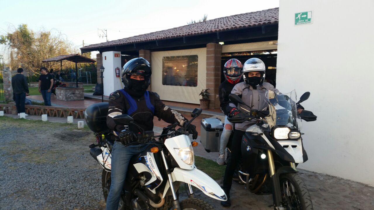 #RoadFellas en lagos de moreno