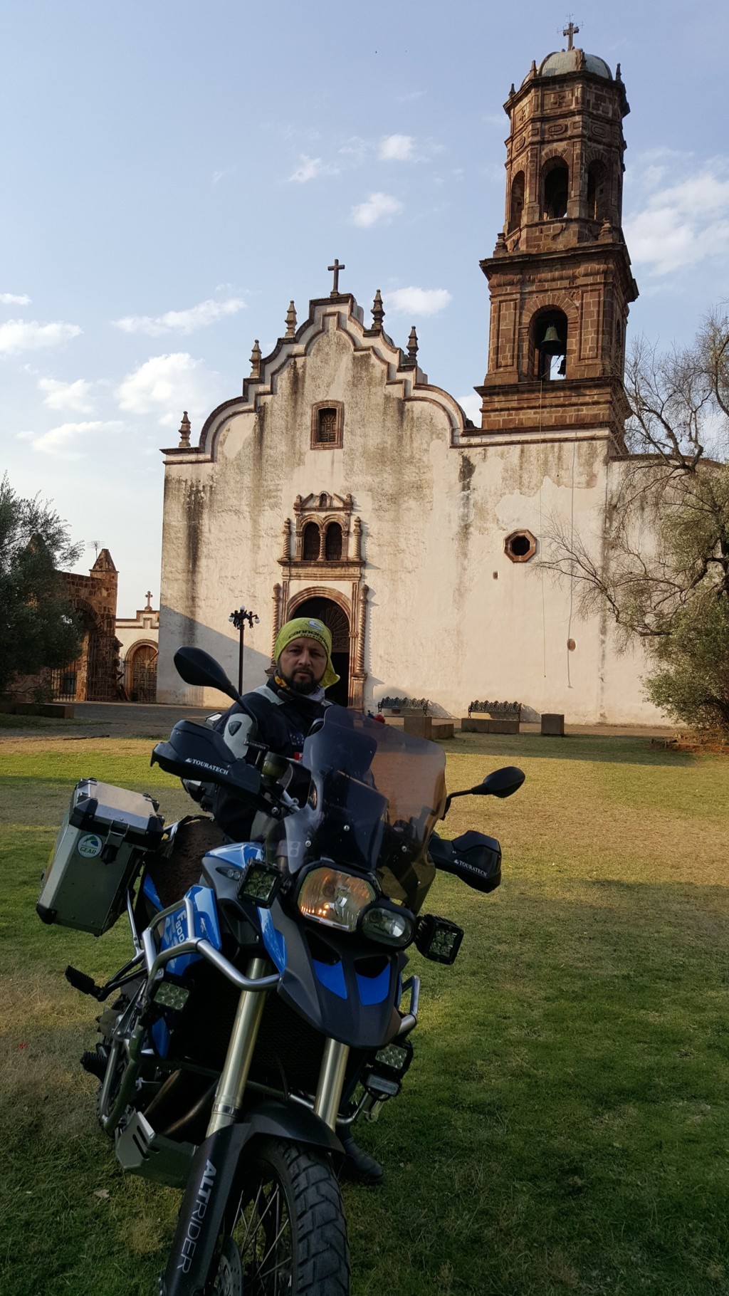 Templo de la Soledad y Antiguo Hospital de Indios