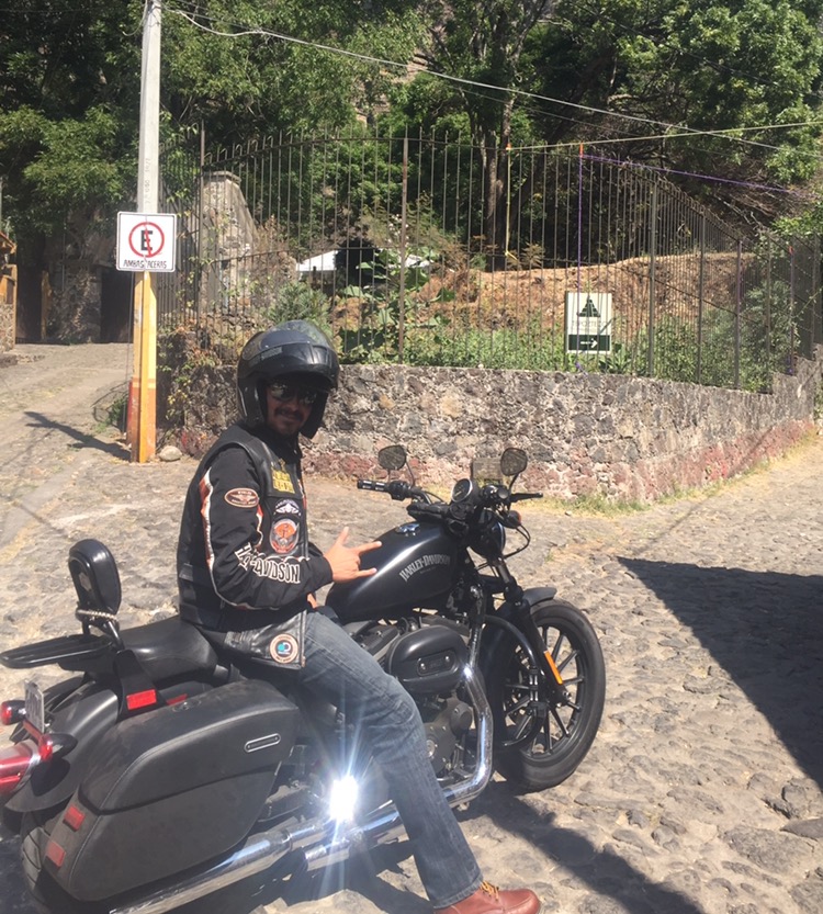 En la falda… del cerro