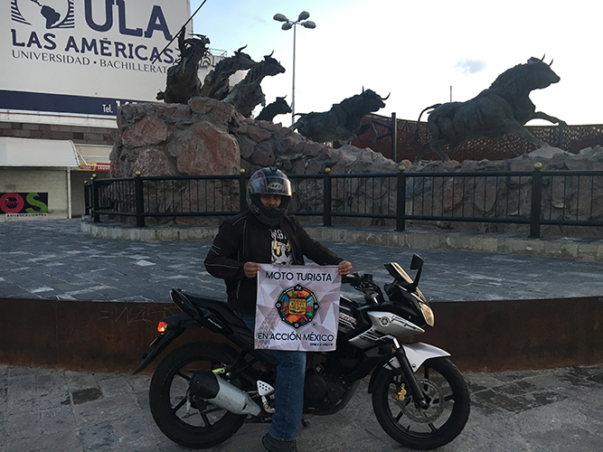 A la entrada de la feria