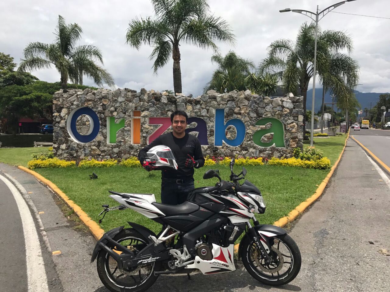 FORMANDO PARTE DEL PAISAJE