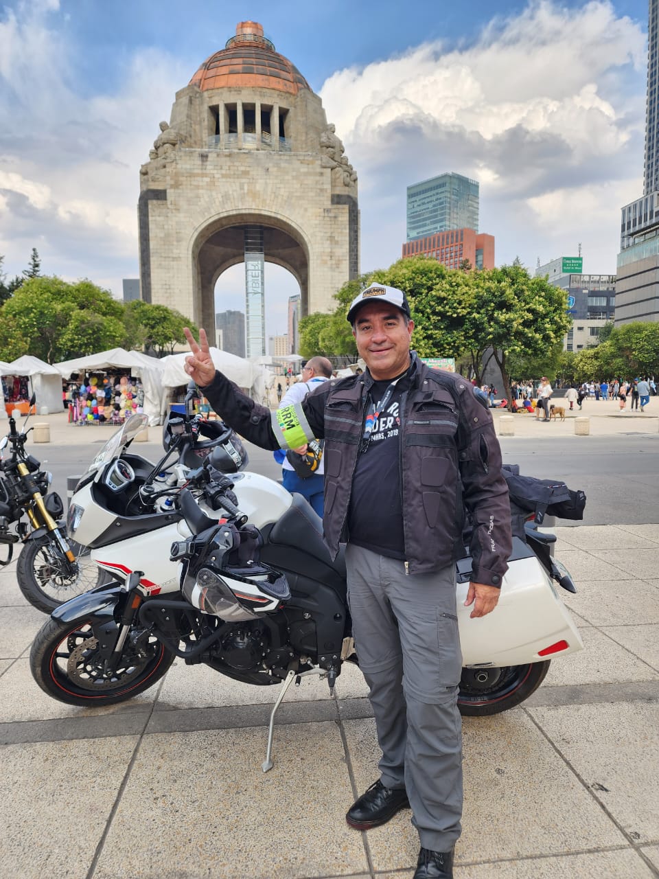 MONUMENTO A LA REVOLUCIÓN