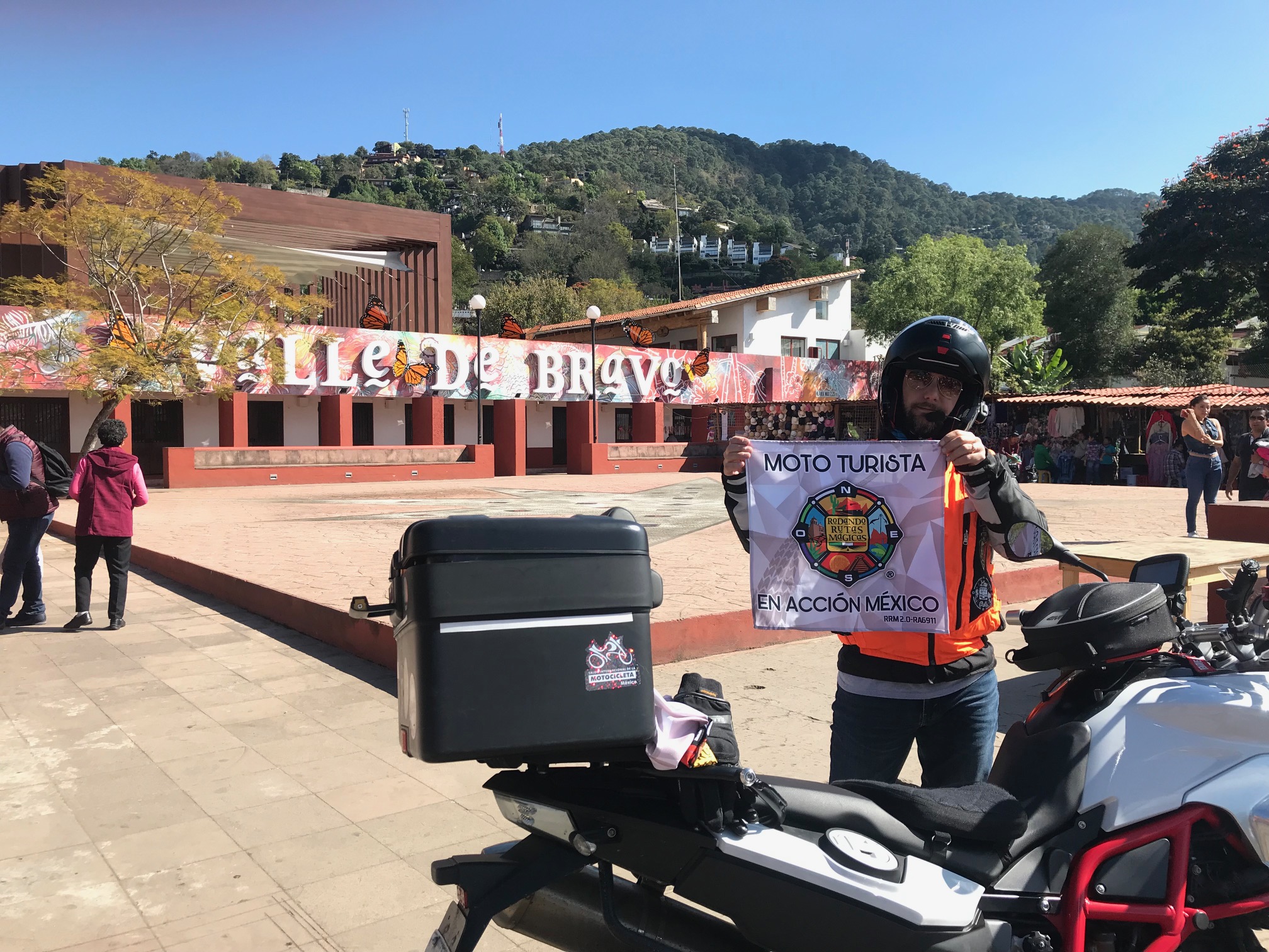 Paseo dominical a Valle de Bravo.