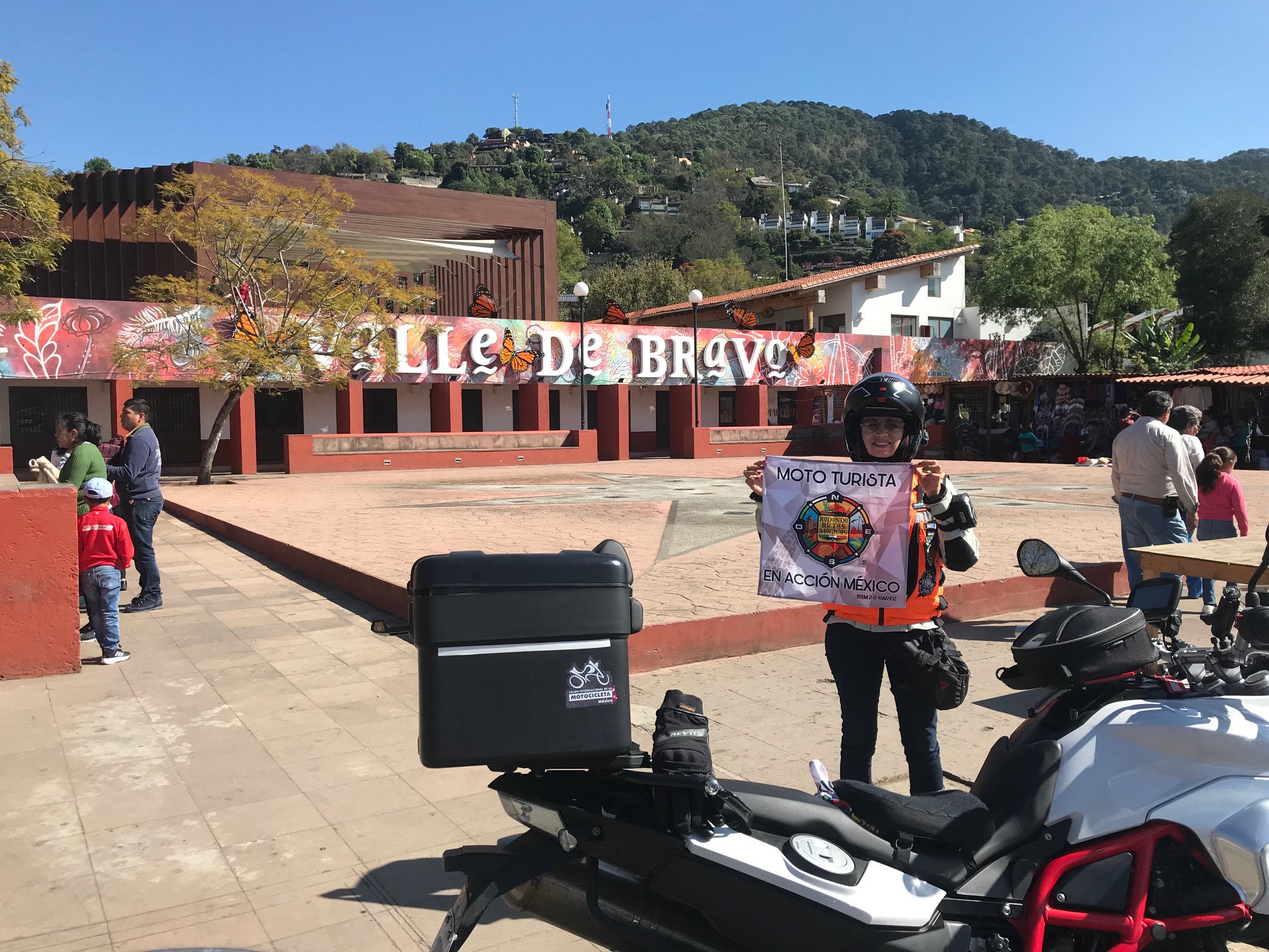 Paseo dominical a Valle de Bravo.