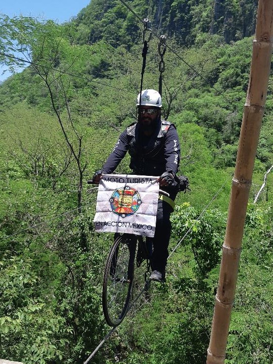 Tirolesa en Bici