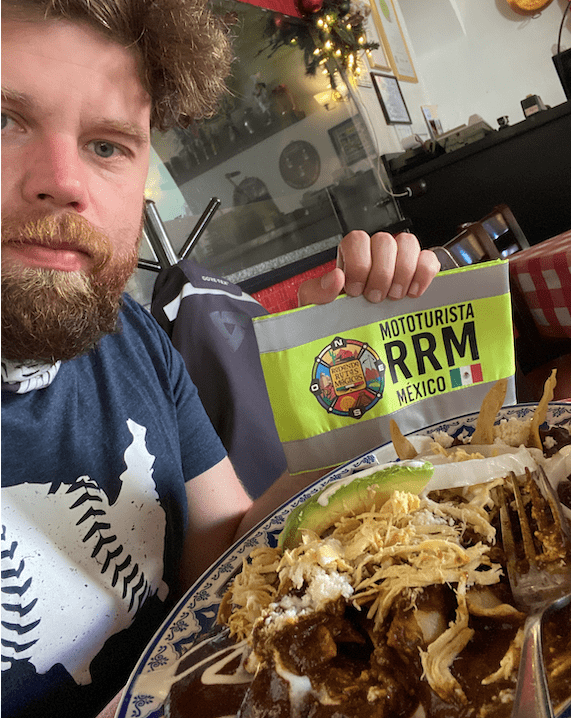 Enchiladas con mole poblano