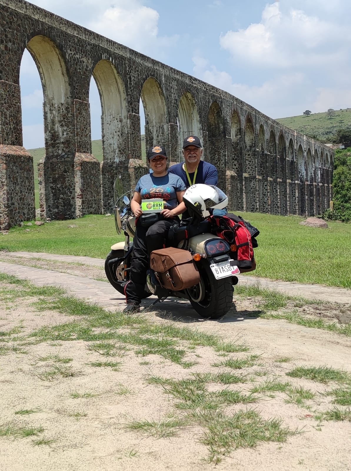 Acueducto de Tepotzotlan, Edo. Mex.