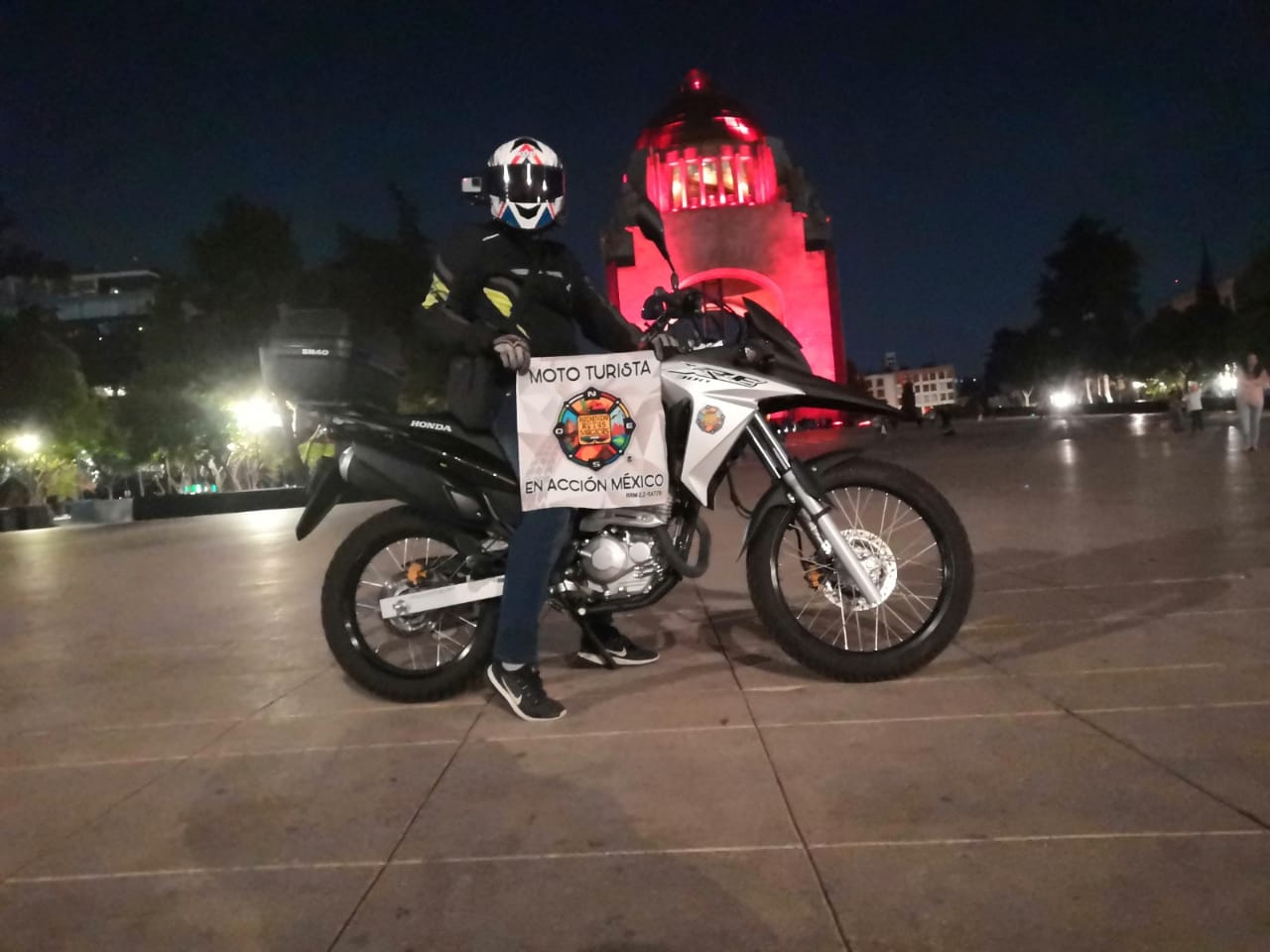 MONUMENTO A LA REVOLUCION