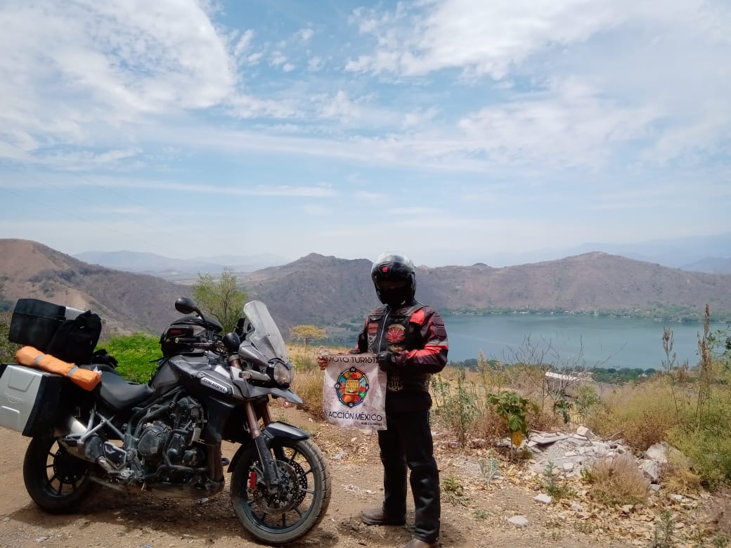 Laguna Santa María del oro