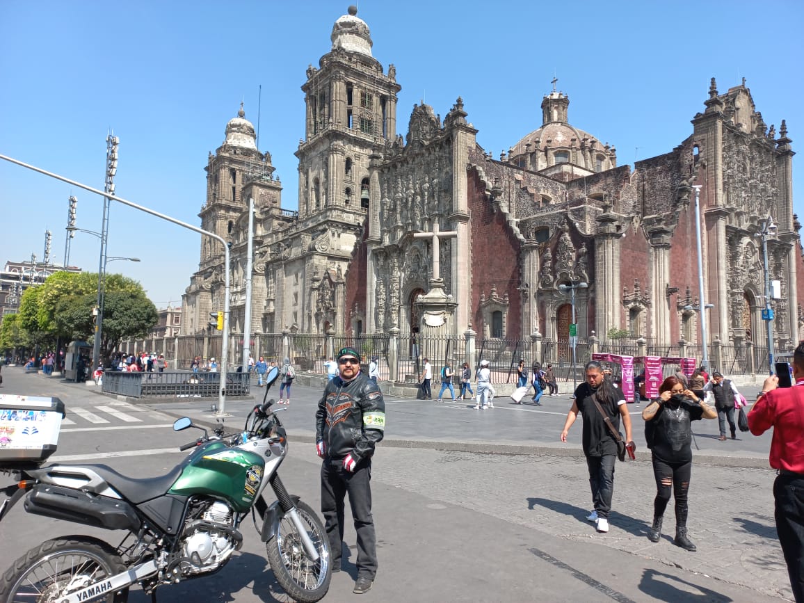 Rodando por la capirucha mexicana