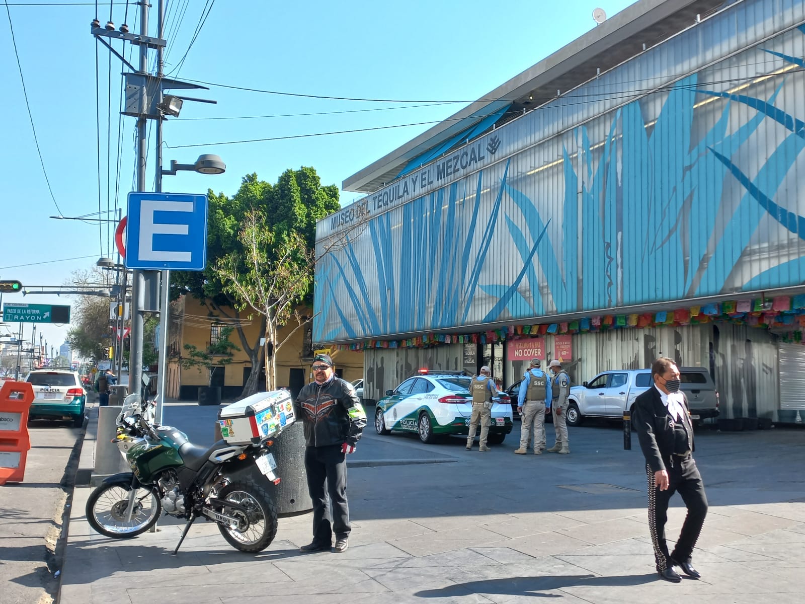 Rodando por la Plaza de Garibaldi