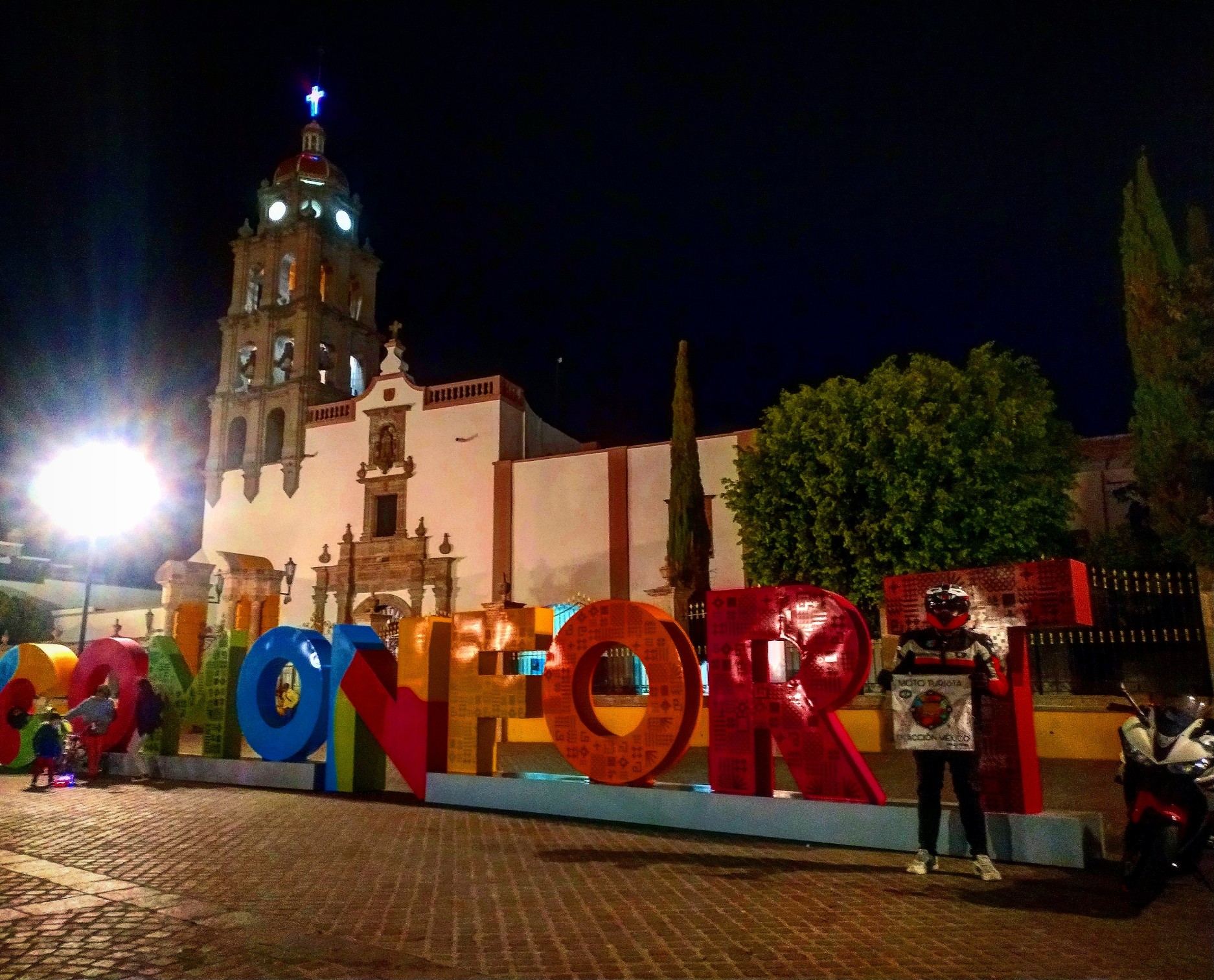 Rodando Comonfort, GTO.