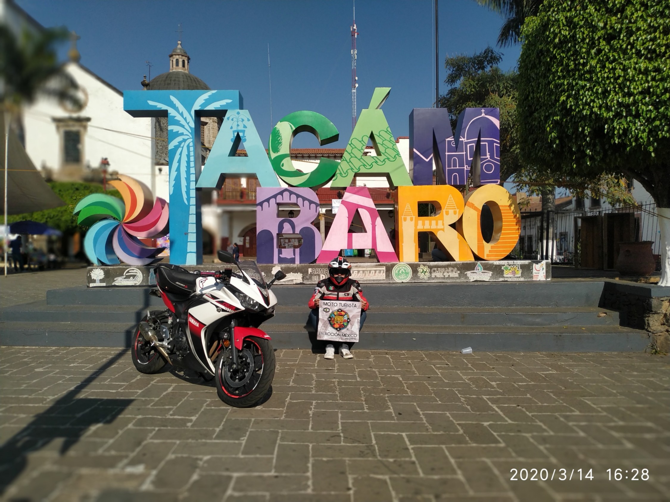 Rodando Tacámbaro de Codallos, Michoacán.