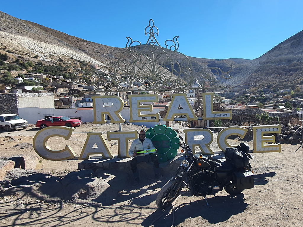 Omar Torres ….. Trío de Tres