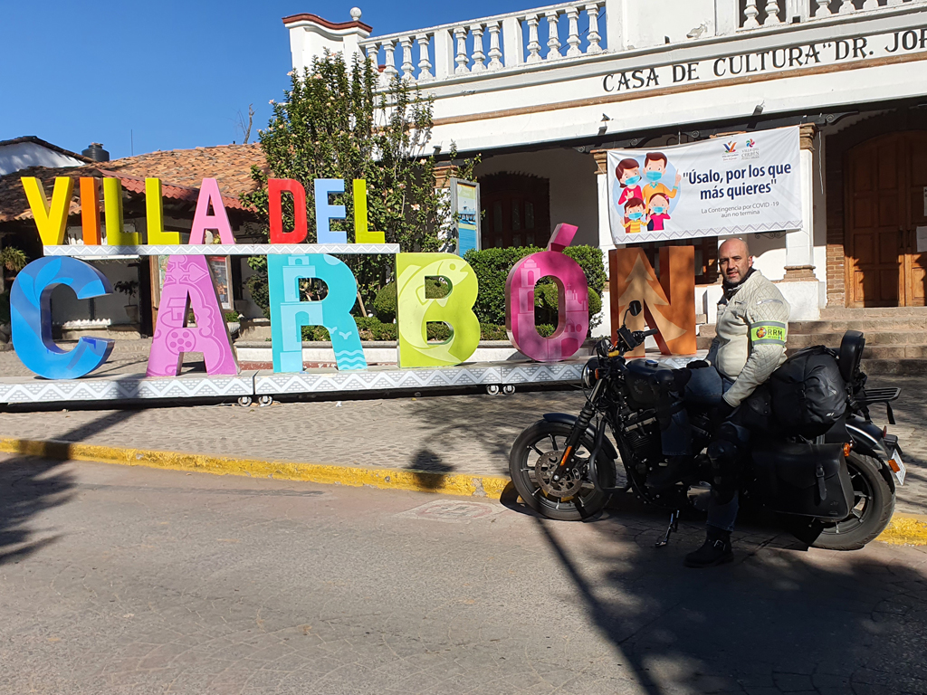 Omar Torres ….. Trío de Tres