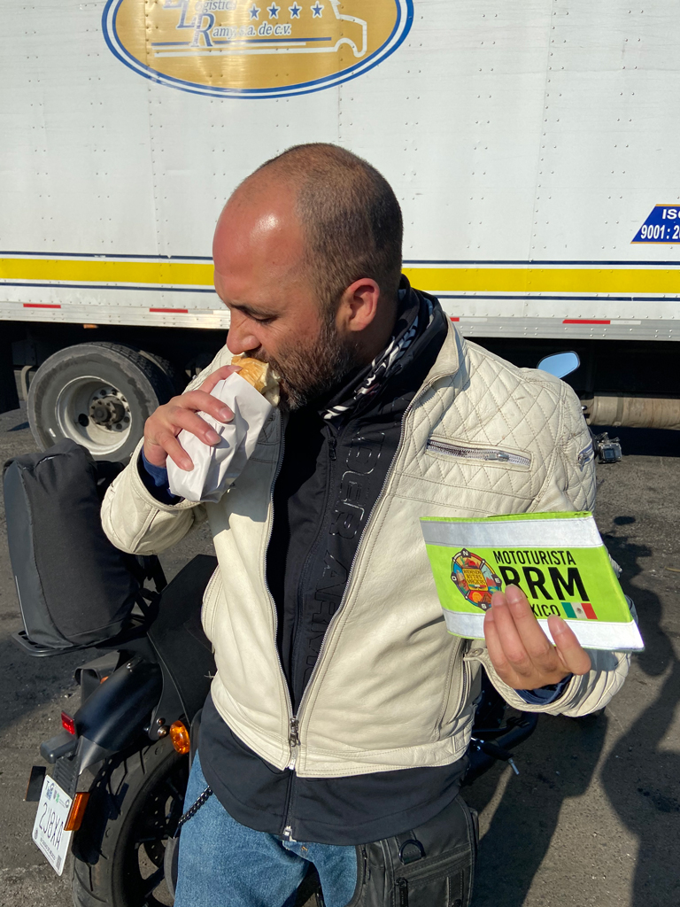 Omar Torres ….. Trío de Tres