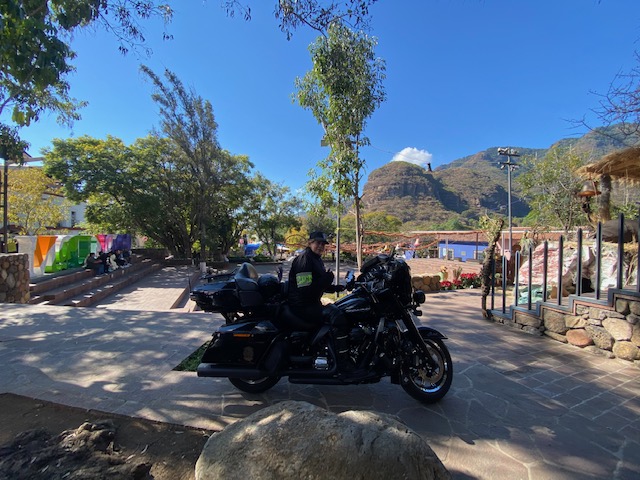 Alesita Biker Malinalco