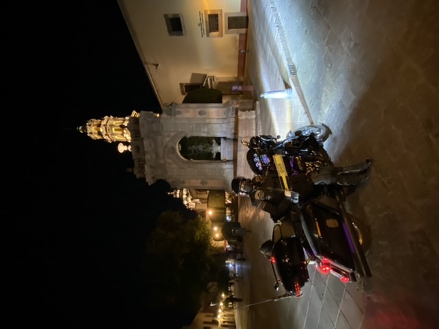 Alesita Biker Fuente de Neptuno Qro