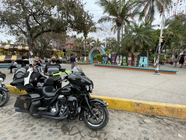 Alesita Biker Sayulita