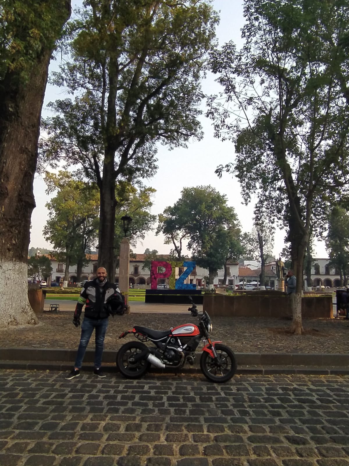 Jiquilpan – Patzcuaro (Patzcuaro)