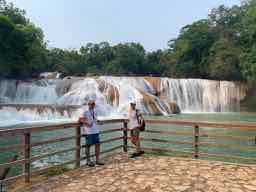 Cascadas agua azul