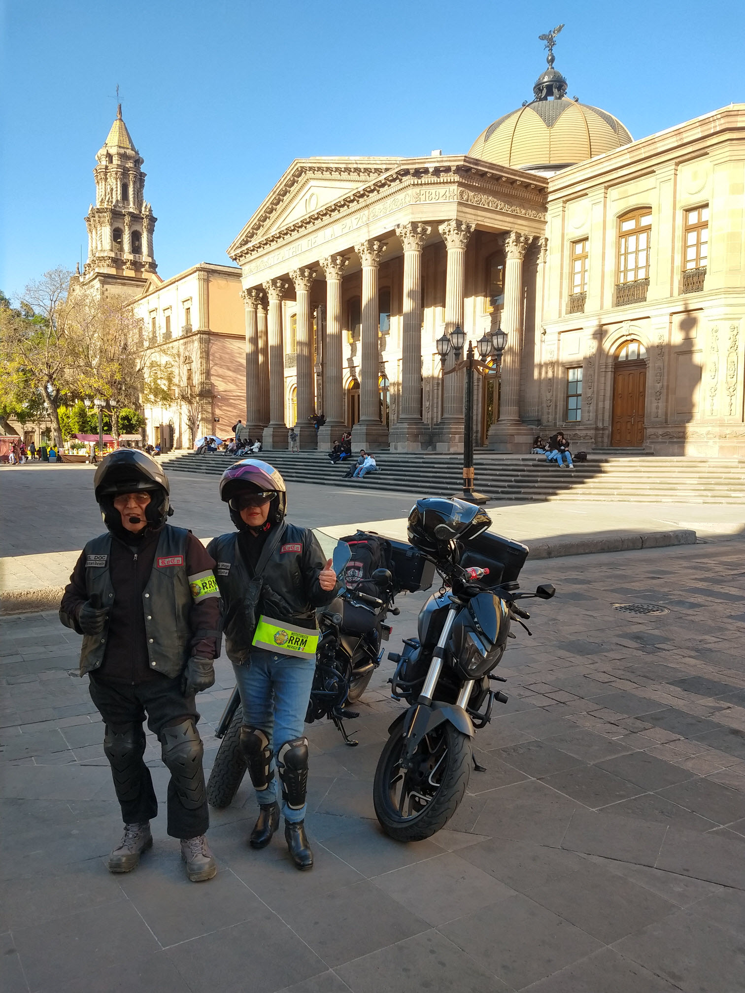 EMX 061 Teatro de la Paz