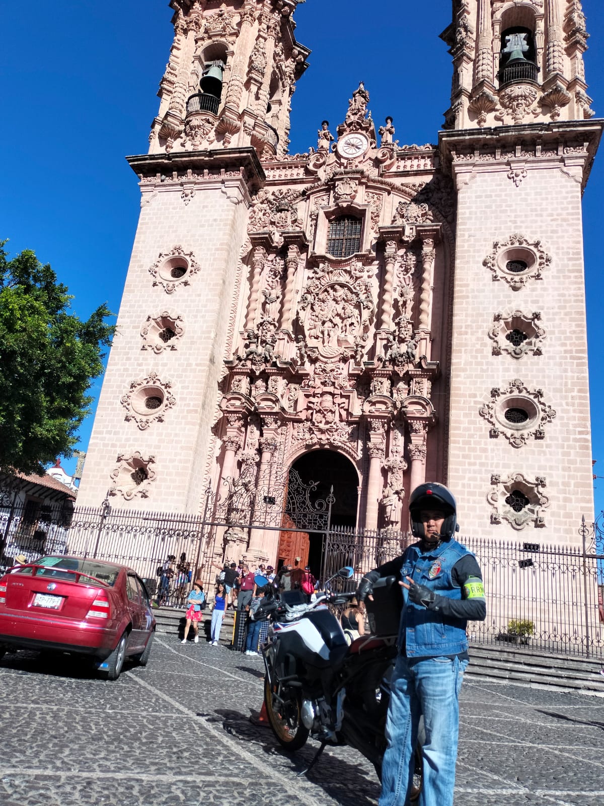 Rodando Taxco