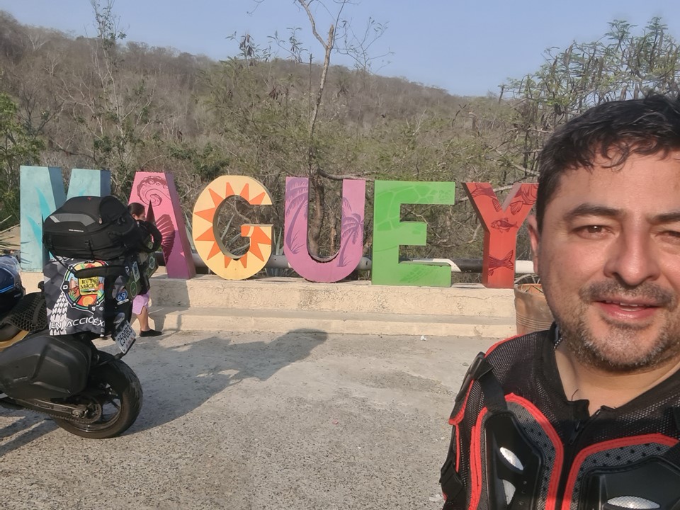 PLAYA EL MAGUEY