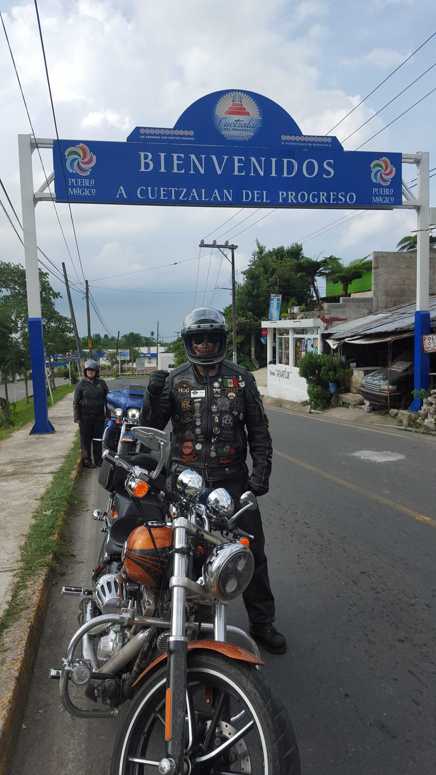 Entrada a Cuetzalan, Puebla, después de comer en La Milagrosita