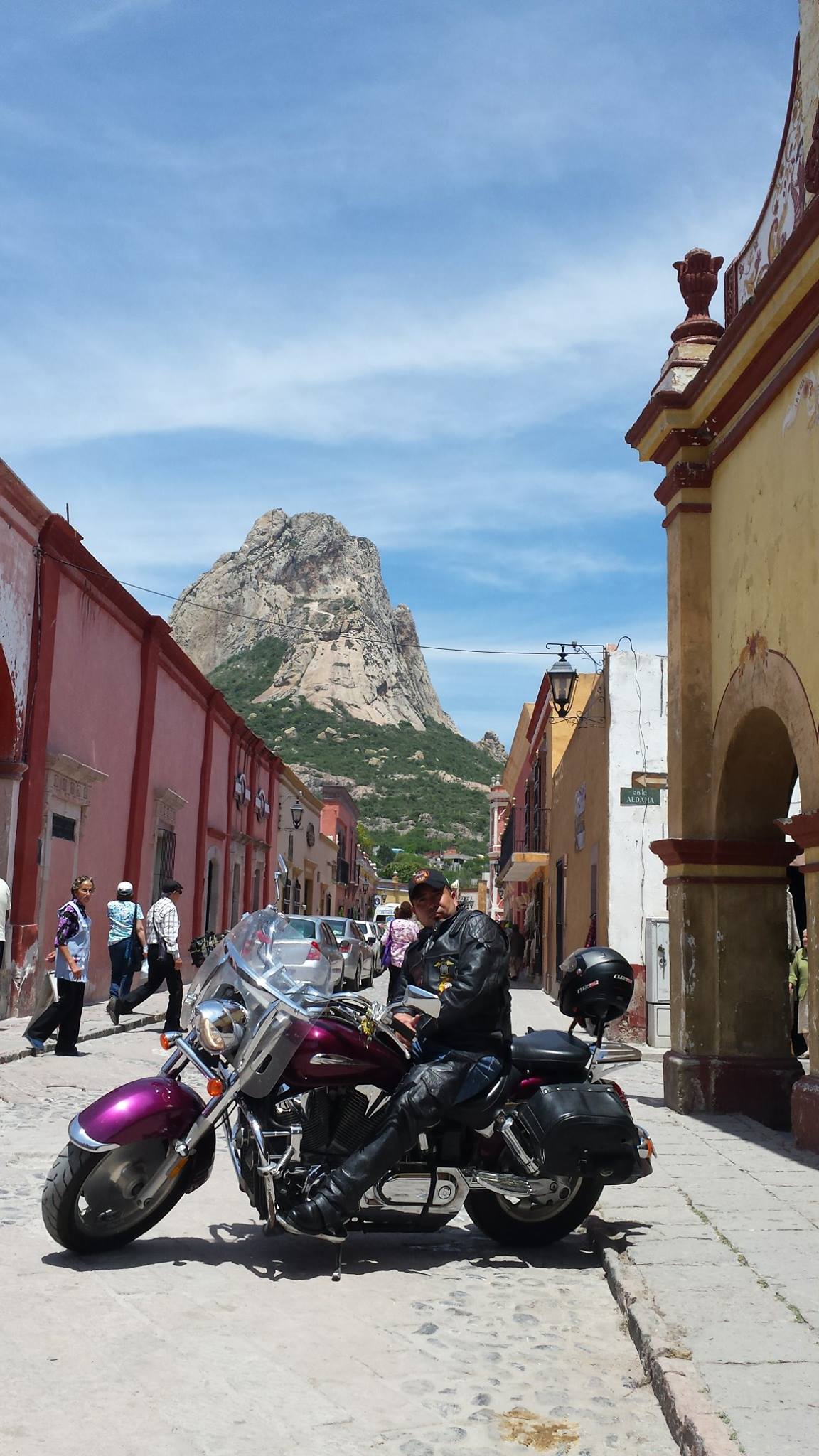 EN PEÑA DE BERNAL