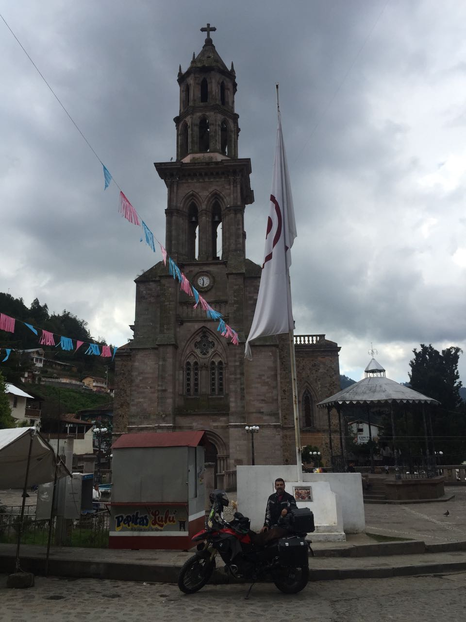 MINERAL DE ANGANGUEO