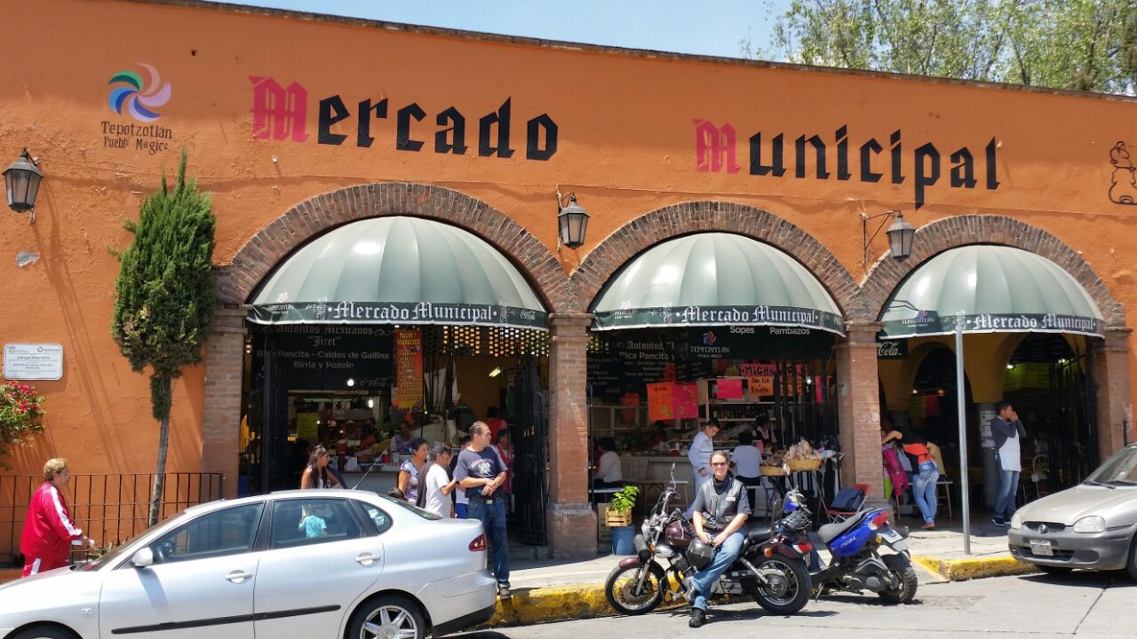 Desayunando en Tepozotlan Edo Mex