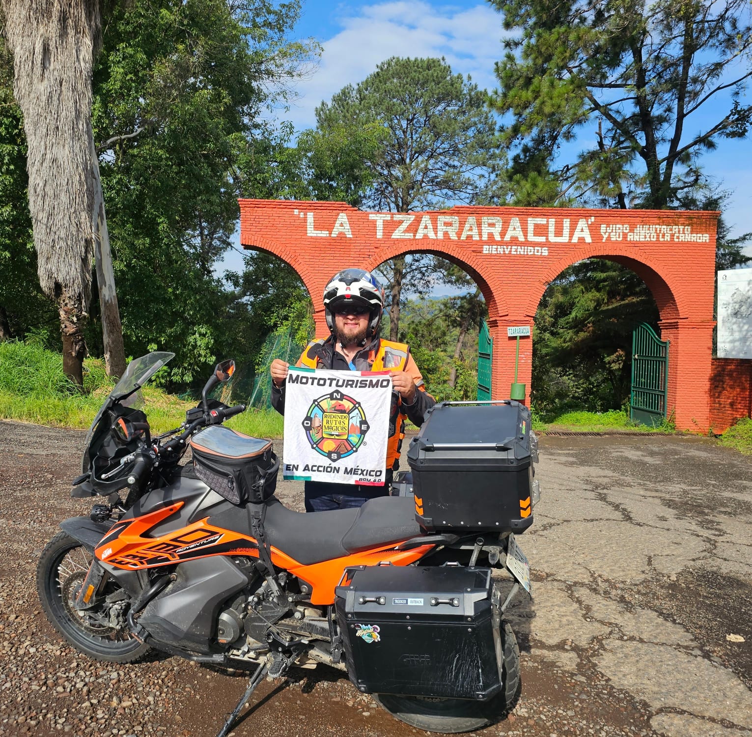 Cascada del Tzararacua